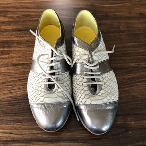 Amalfi Oxford shoes. Size 10